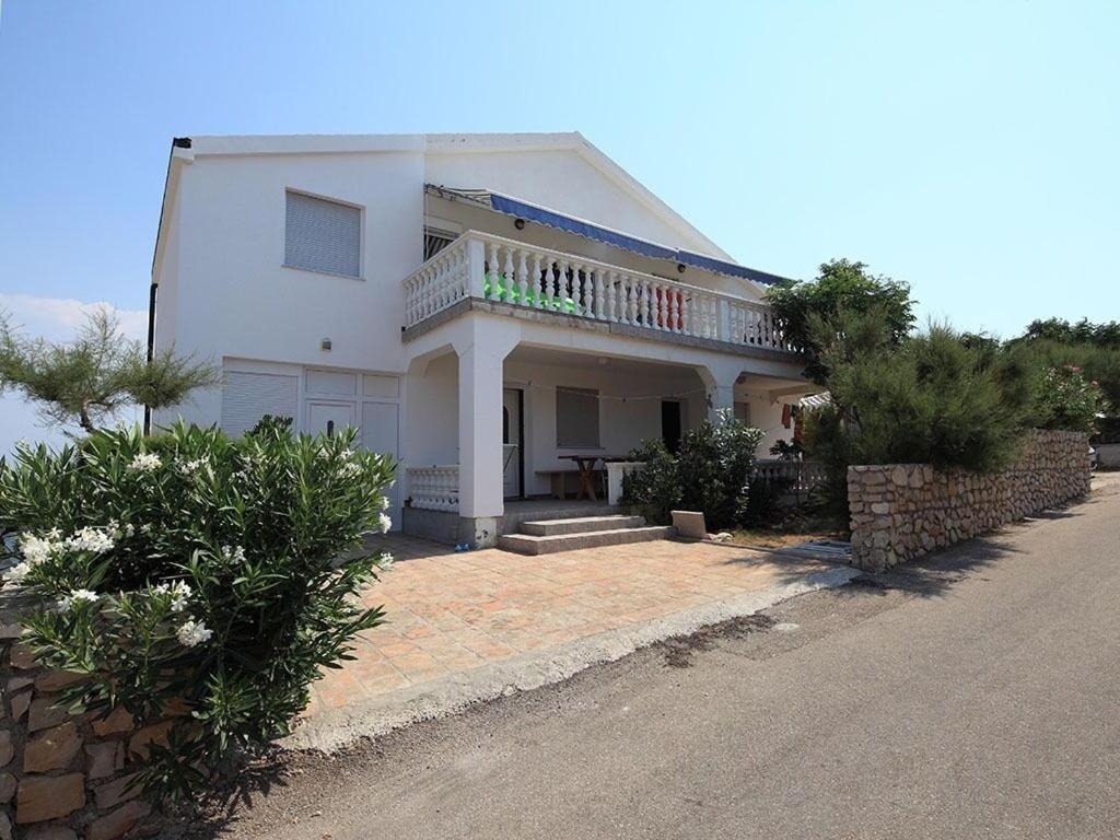 Apartments Rising Sun Vir Exterior photo